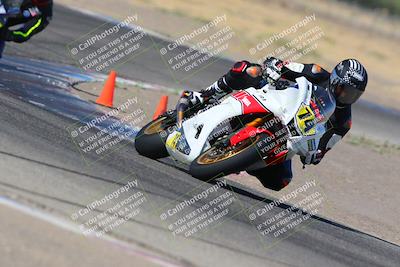 media/Aug-19-2022-TrackDaz (Fri) [[a0110a8595]]/Club Race/10am (Outside Grapevine)/